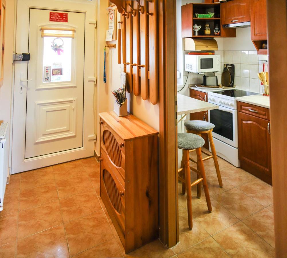 Dia Apartman Мишкольц Экстерьер фото