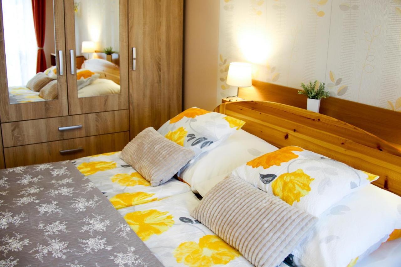 Dia Apartman Мишкольц Экстерьер фото